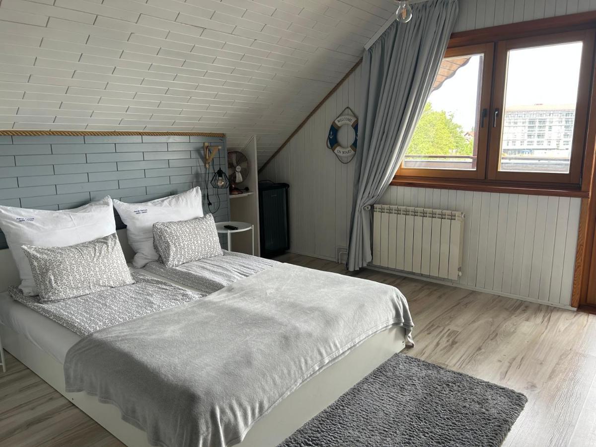 Apartamento Cicha Zatoka Mikołajki Exterior foto